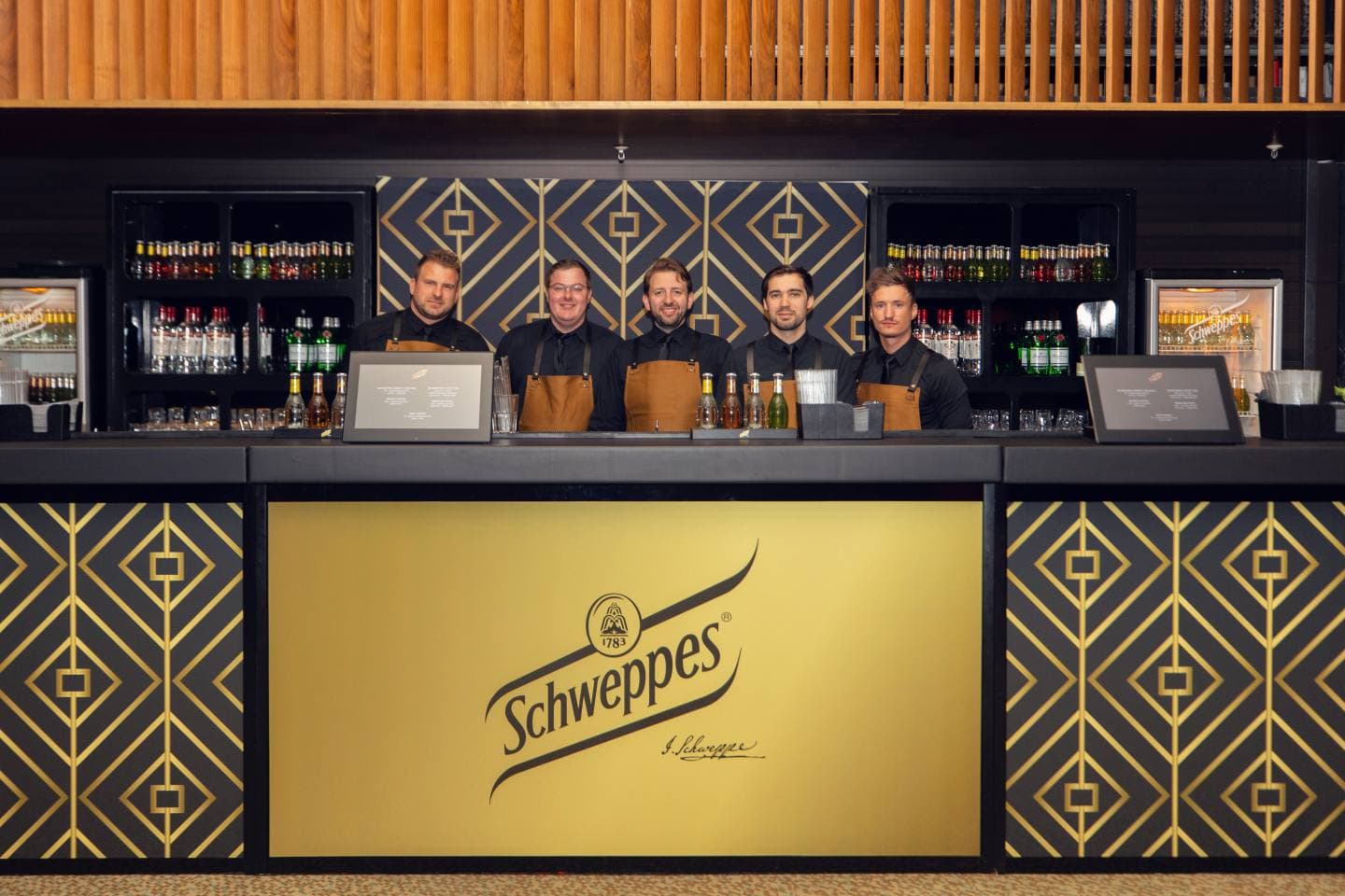 Barcatering Berlin: Ihre mobile Cocktailbar für exklusive Feiern